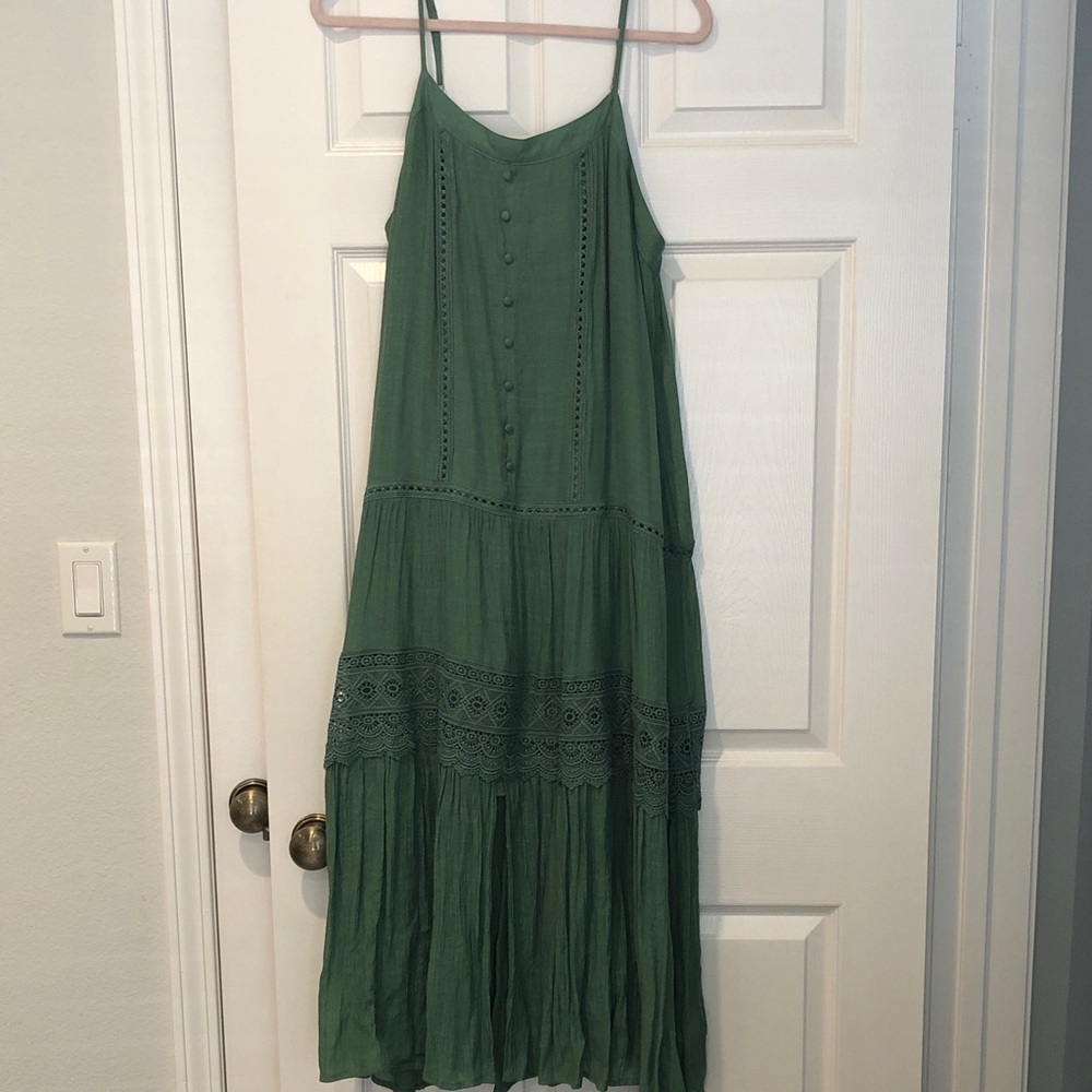 Green Spaghetti-Strap Maxi Dress with Lace Detail